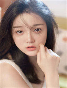 F调的宝石蓝